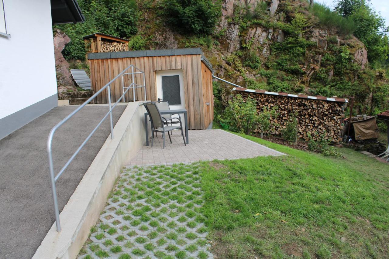 באיירסברון Ferienhaus Rauhfelsen מראה חיצוני תמונה